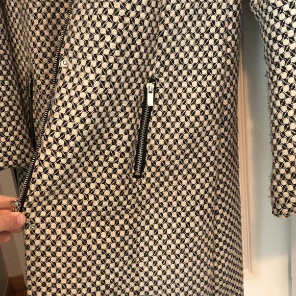 Patterned Coat - Picture 2 of 2